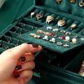 SZKATULKA-NA-BIZUTERIE-KUFEREK-PUDELKO-ORGANIZER-ELEGANCKI-POJEMNY-BOX-F6-Model-F6.jpg