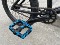 Pedały Platformowe na Rower MTB BMX Nylonowe Czarno Niebieskie Camo